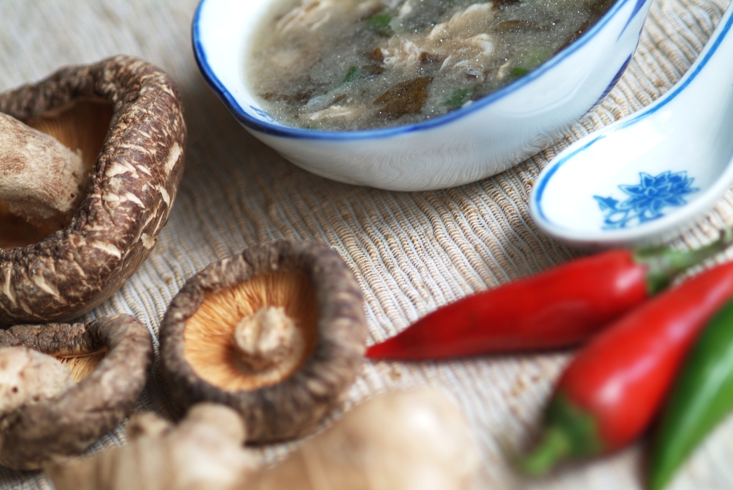 Chinese Soup with Mushrooms, Peppers and Fresh Ginger