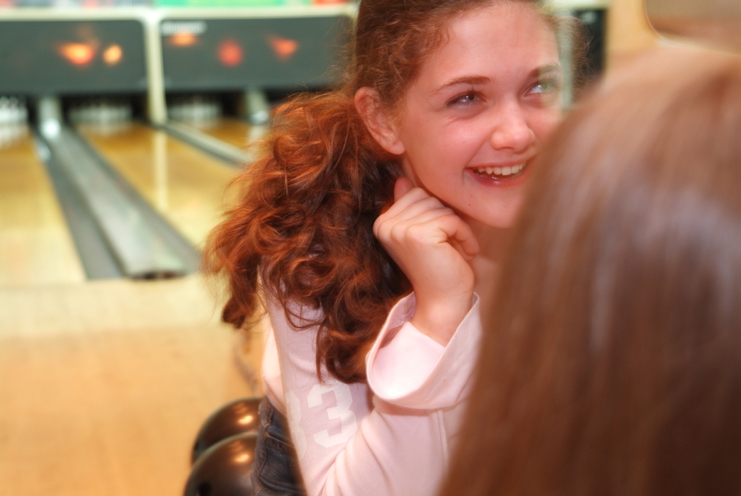 Bowling: Girls Bowling