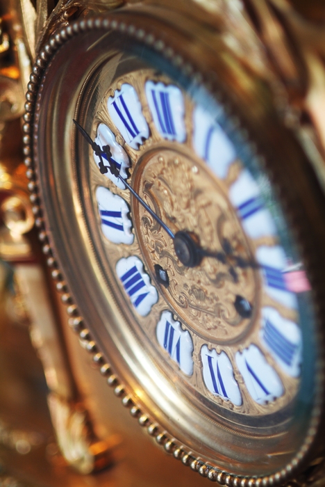 Antique Mantle Clock
