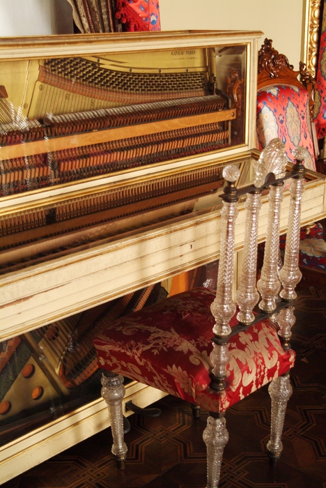 Piano, Dolmabahche Palace Istanbul, Turkey