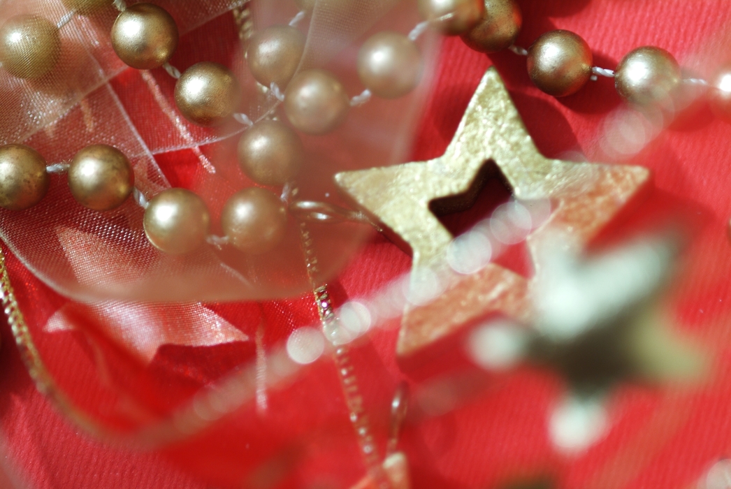 Christmas Ornaments: Gold Star with Beads
