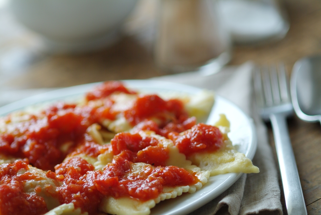 Ravioli Entrée with Tomato Sauce