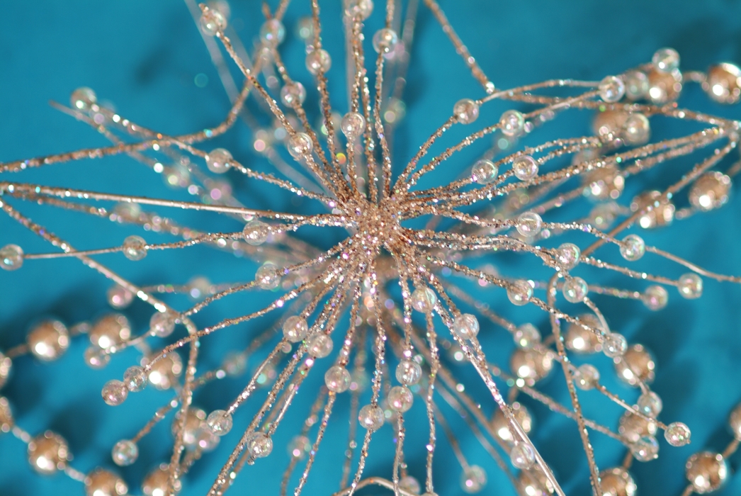 Christmas Ornaments: Silver Ball Star