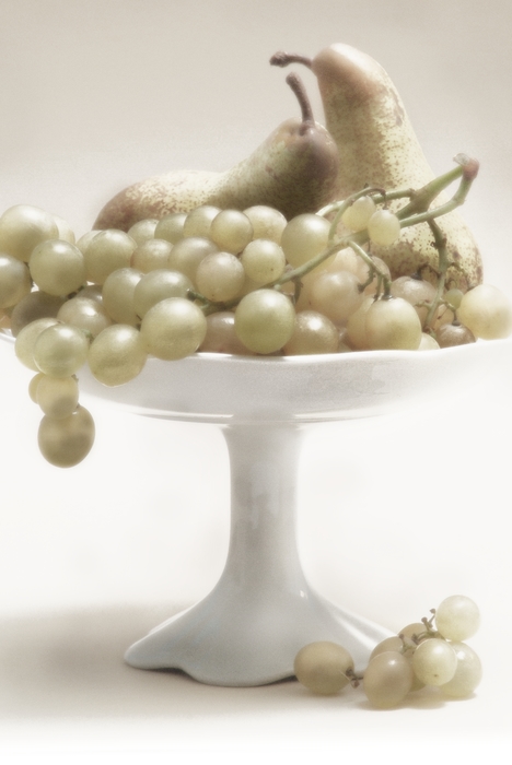 Fruit Bowl with Grapes & Pears