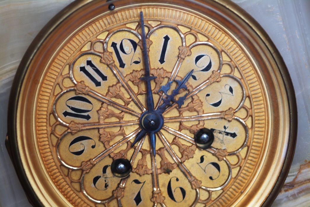 Antique Mantle Clock