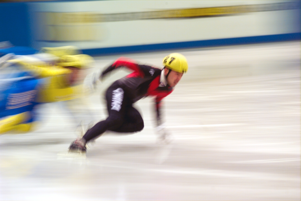 Speed Skaters Racing to the Finish