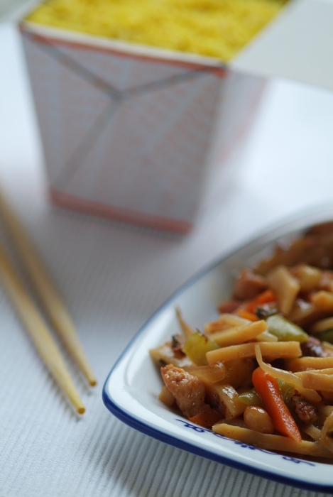 Chinese Rice with Noodle Dish