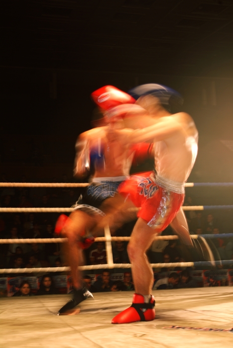 Kick Boxing in Close Combat