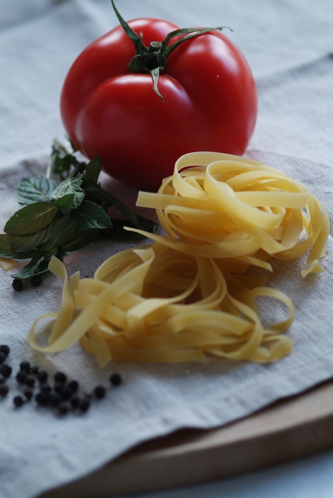 Pasta with Tomatoes and Herbs