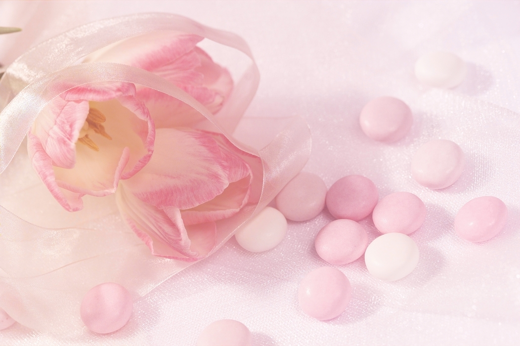 The Wedding Day:  Wedding Candies with Pink Tulips