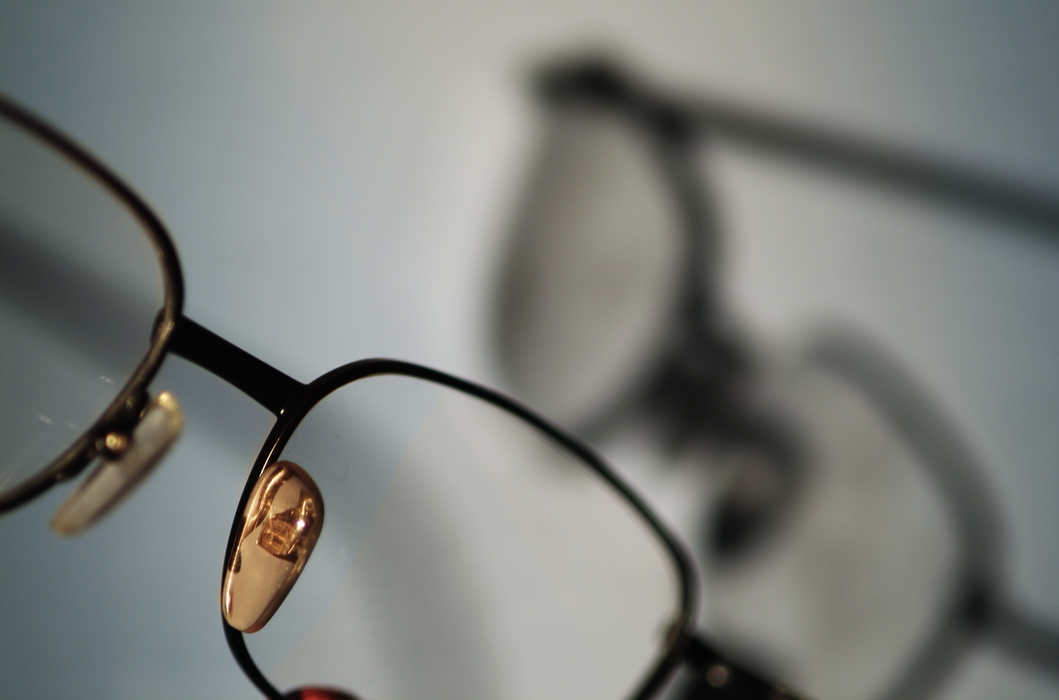 Eyeglasses with Shadow